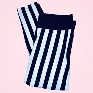 Beetlejuice striped leggings